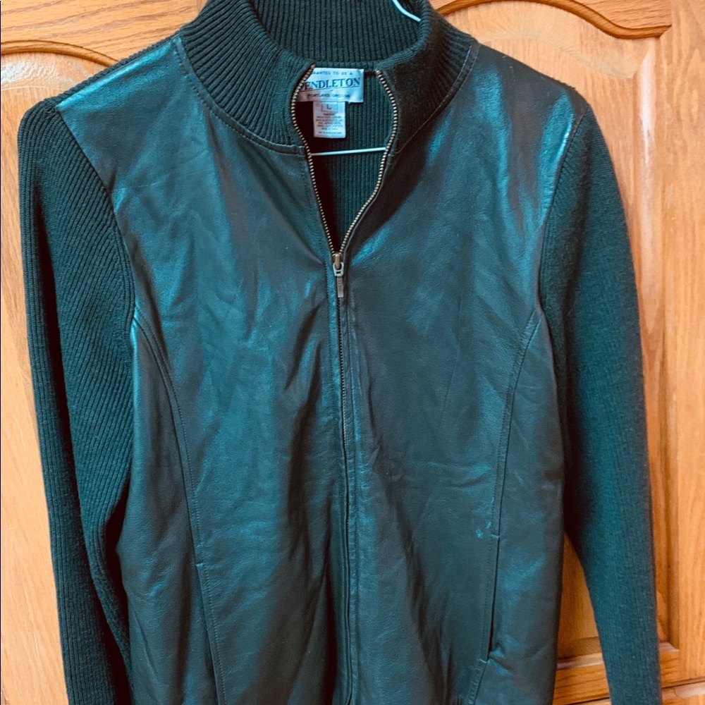 Pendleton Sweater Wleather Front Jacket Size L - image 3